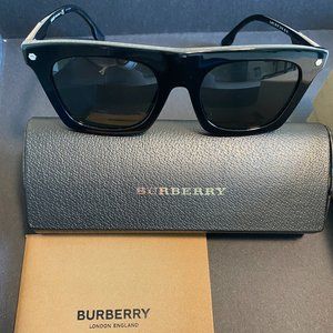 Burberry brand new unisex sunglasses